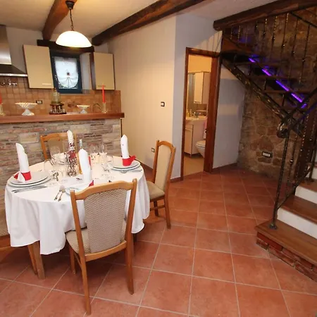 Hébergement de vacances House With A Parking Space Kirmenjak, - 16515 Poreč