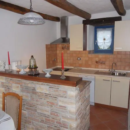 House With A Parking Space Kirmenjak, - 16515 Hébergement de vacances
